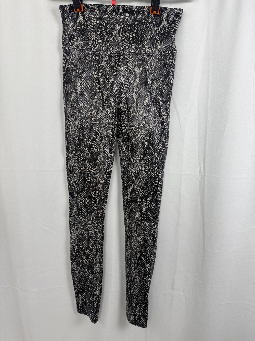 SPANX Black & White Snake-Print Leggings